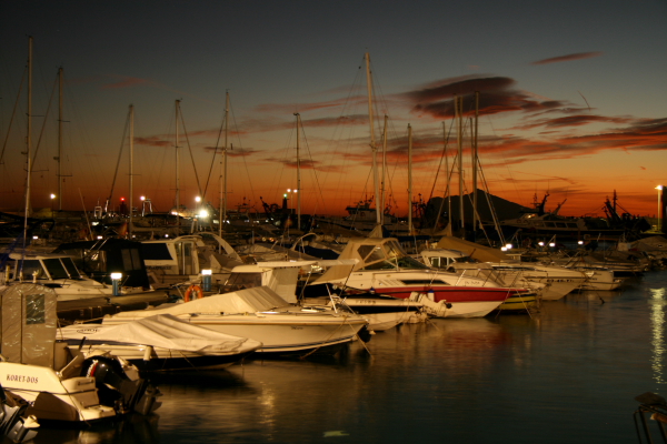 Calpe harbour.JPG